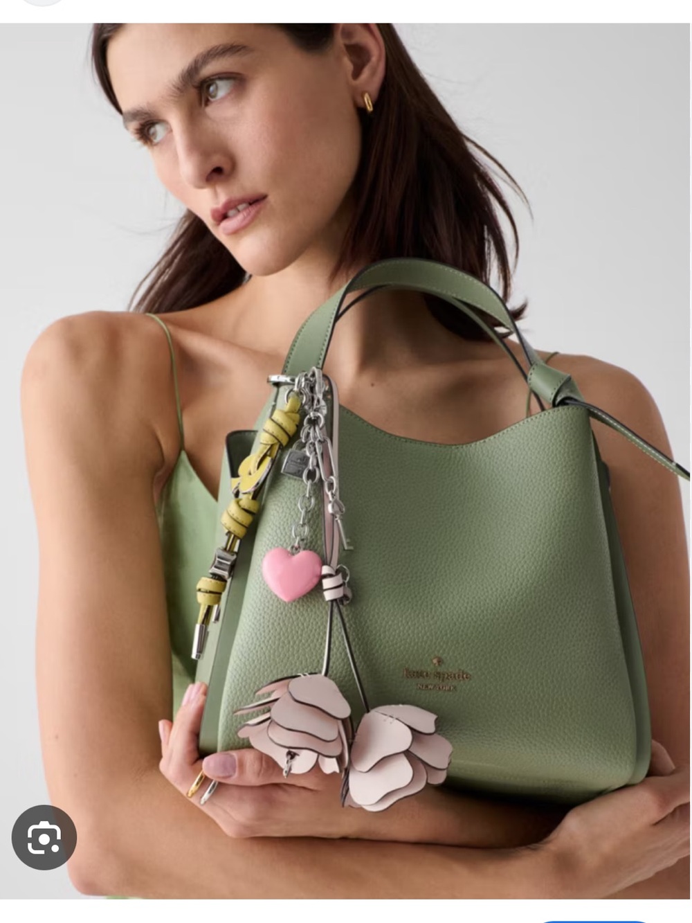 💖SPOTLIGHT💖NWT Kate Spade Powdered Sugar 3D Flower Bag Charm - Picture 5 of 5